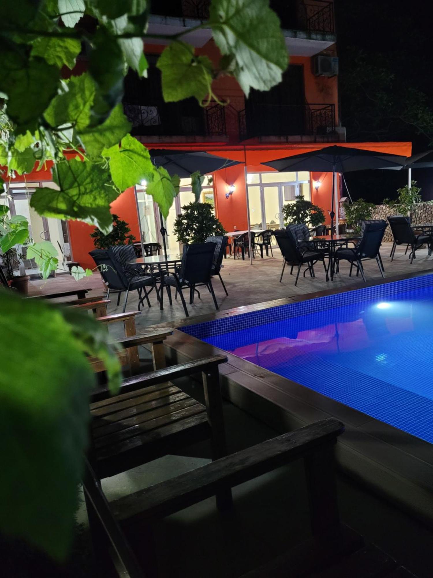 Vizitori Hotel Gonio Luaran gambar